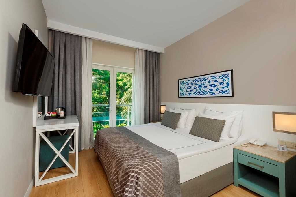 rooms-family-room