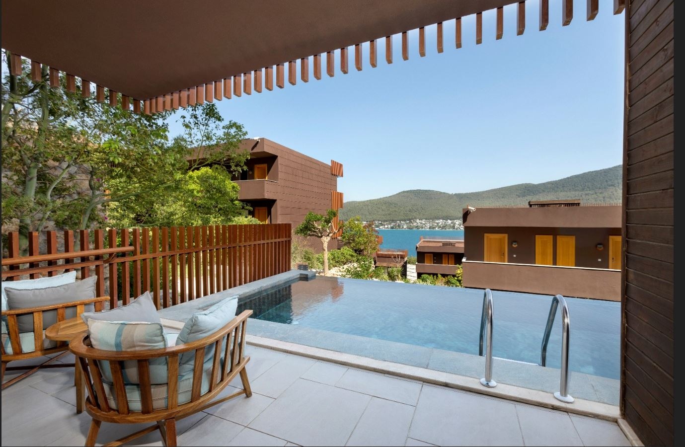 rooms-swim-up-standard-room