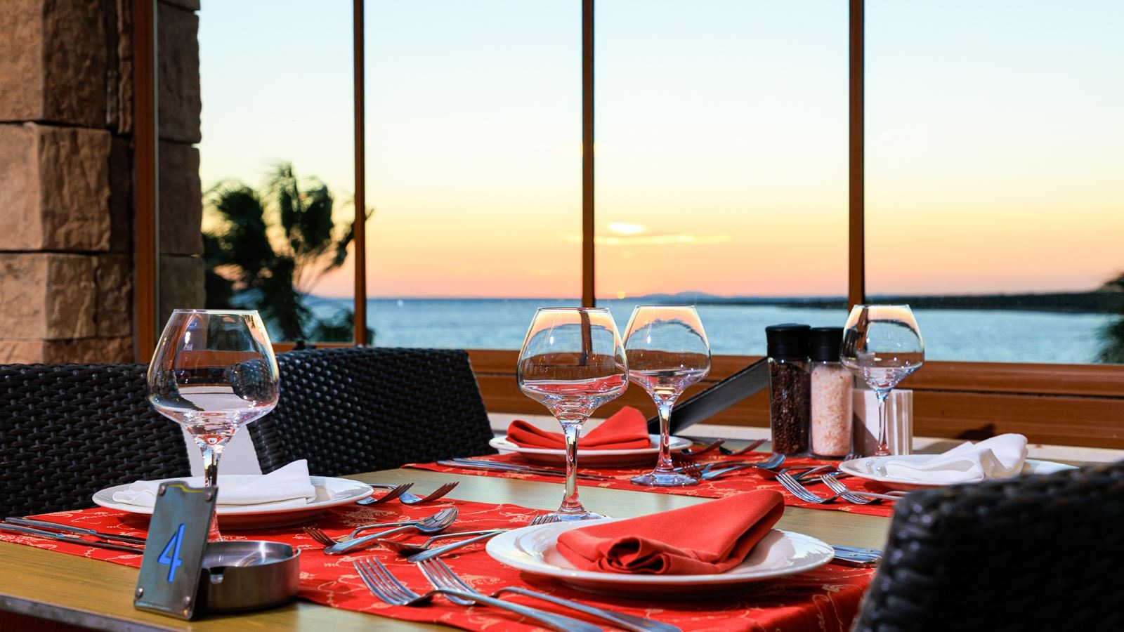 restaurants-sakurasushi