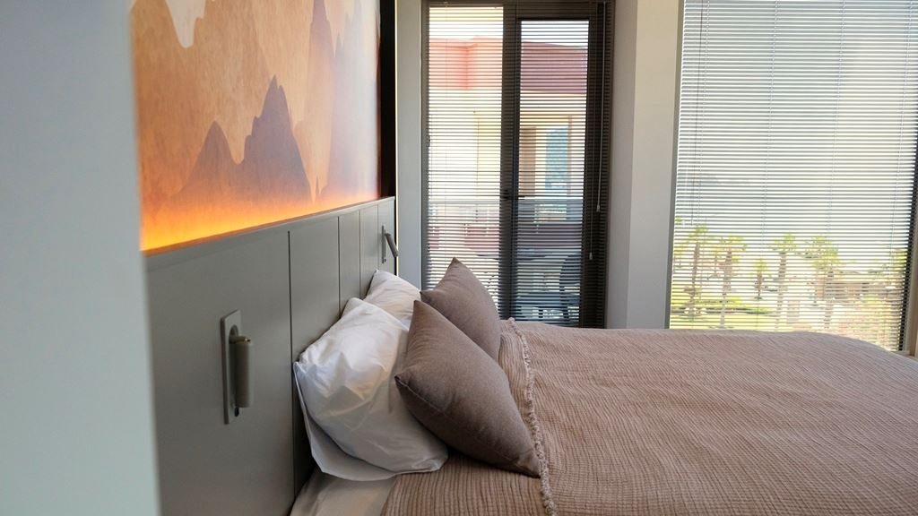 rooms-family-room-sea-view