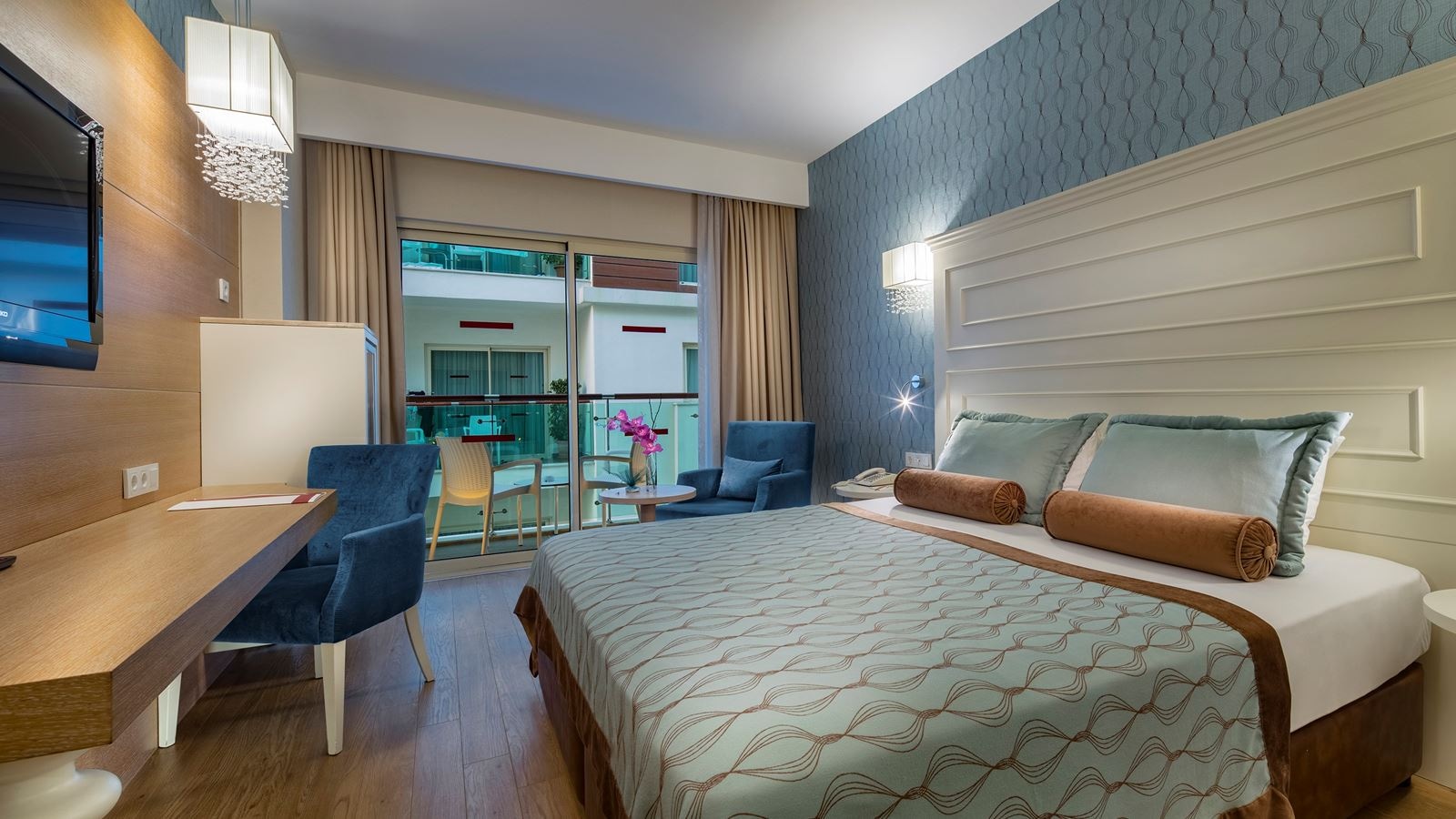 rooms-standard-room-land-view