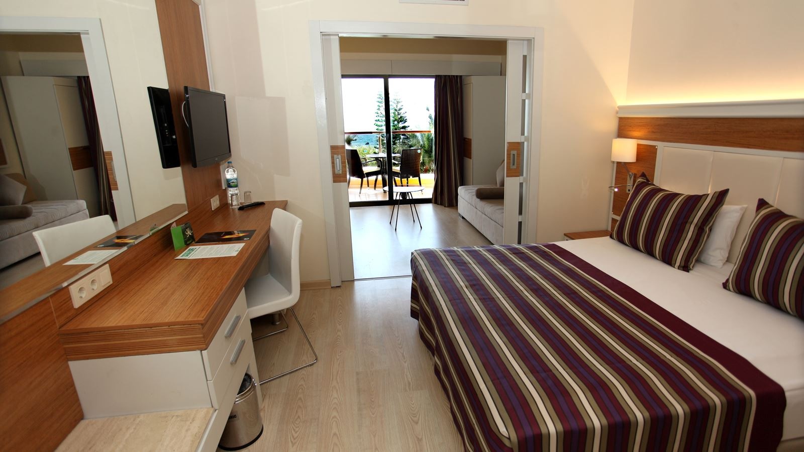 rooms-family-sea-view
