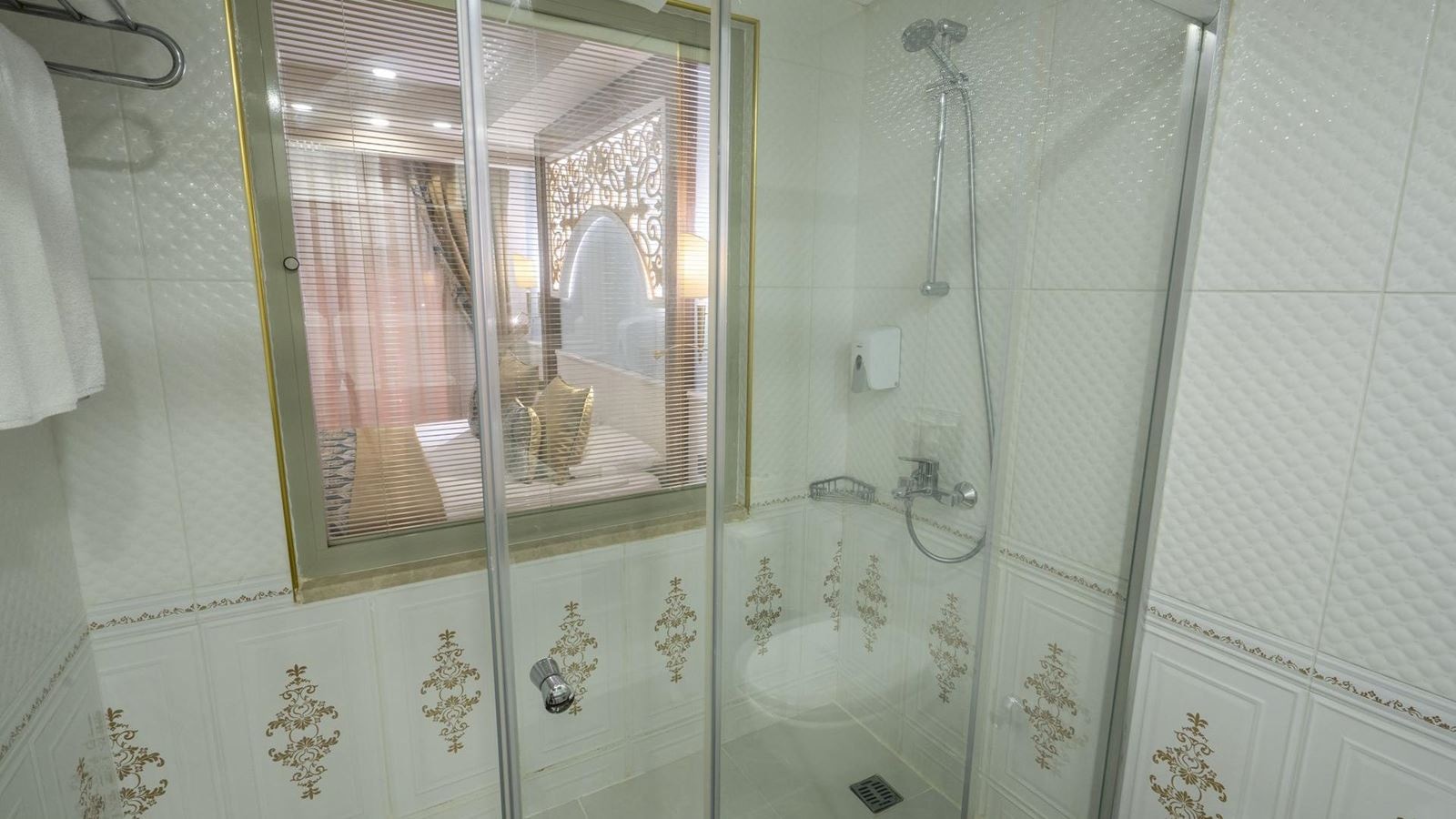 rooms-economy-room-roh