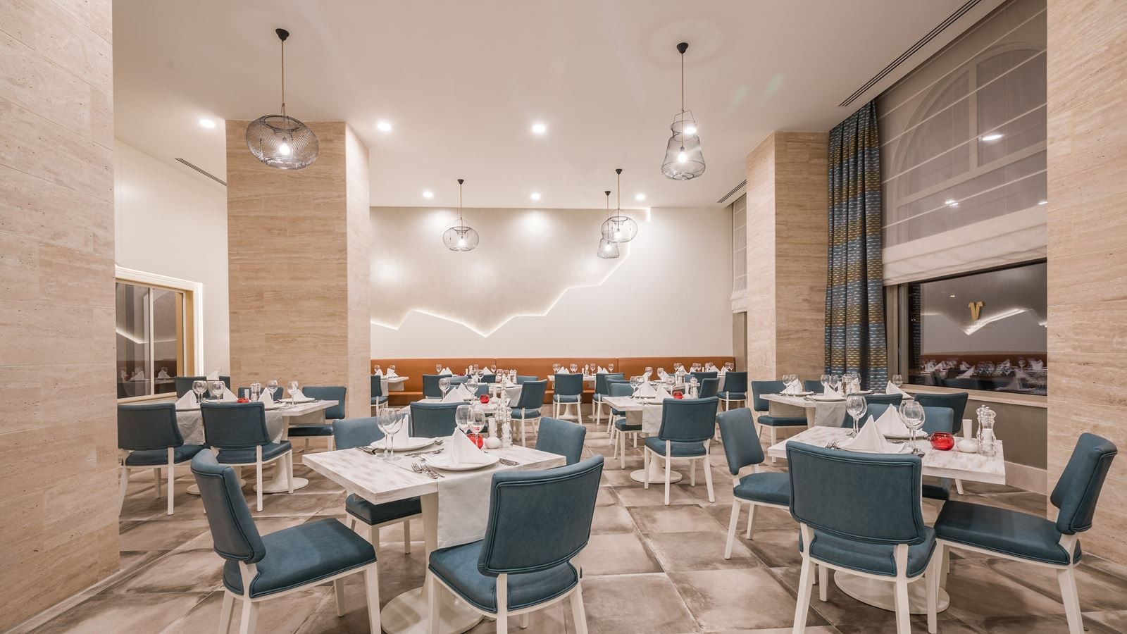 restaurants-la-gare-main-restaurant