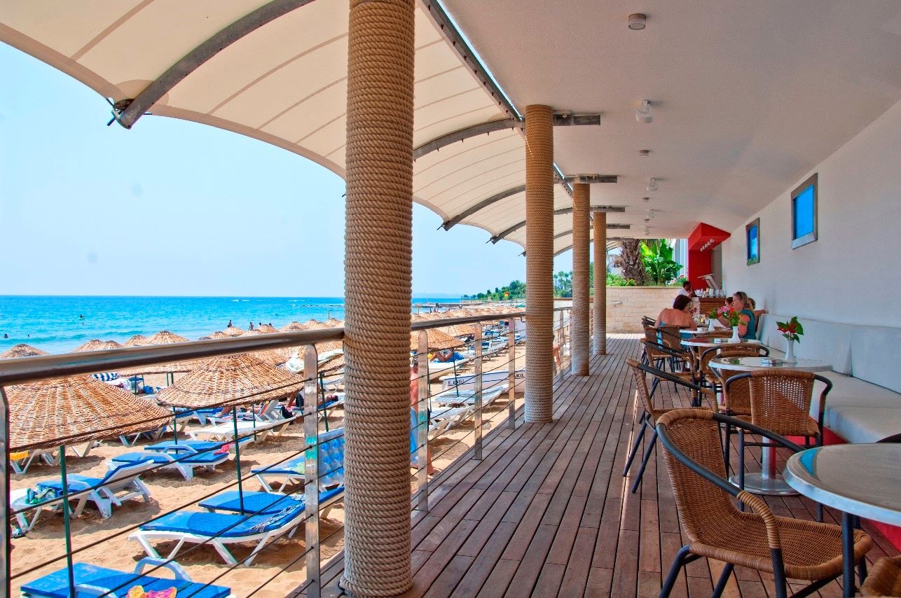 bars-sunset-beach-bar