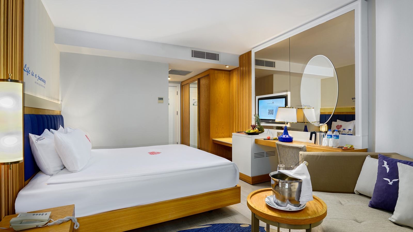 rooms-standard-room-land-view