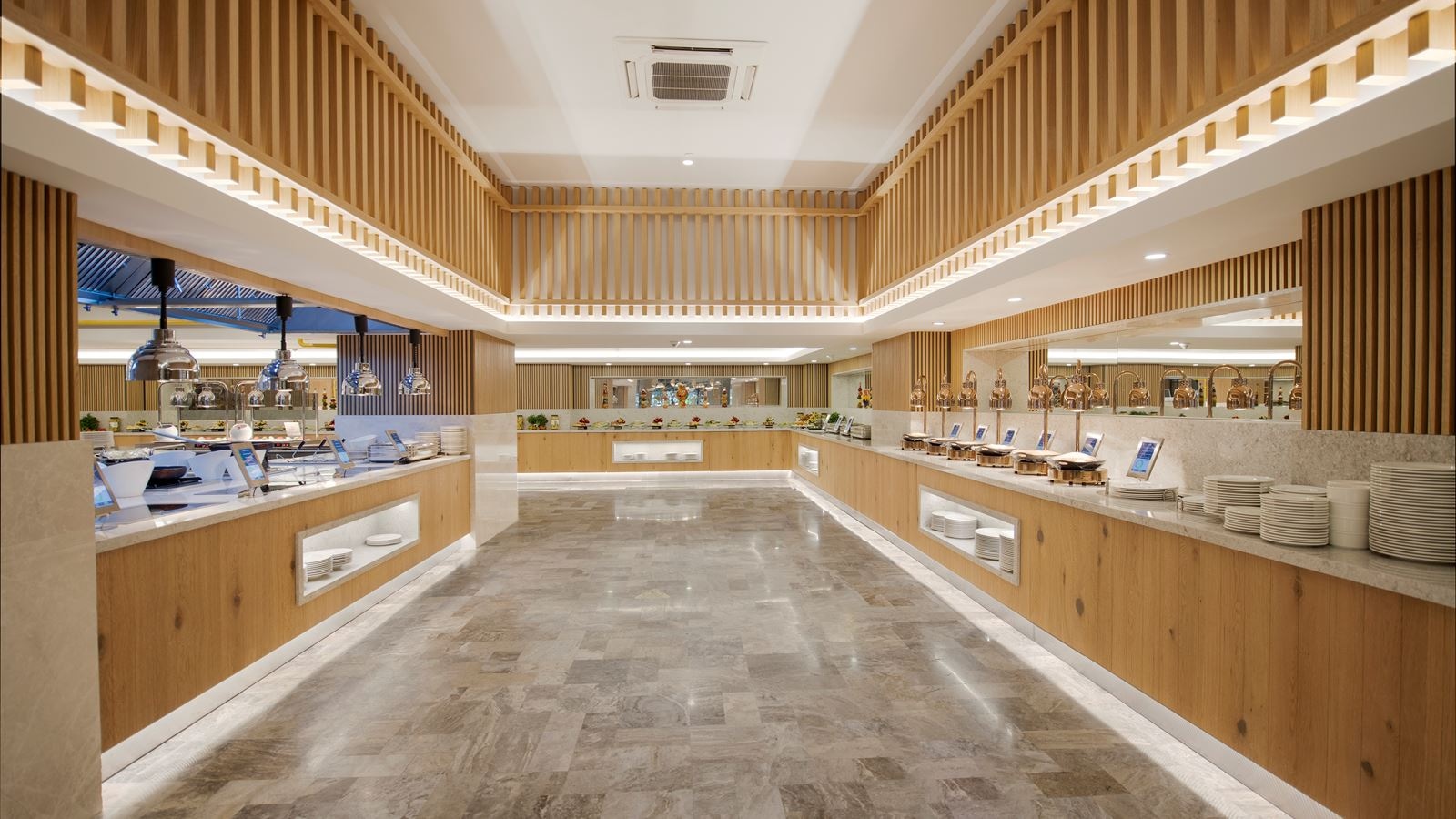 restaurants-gussto-main-restaurant