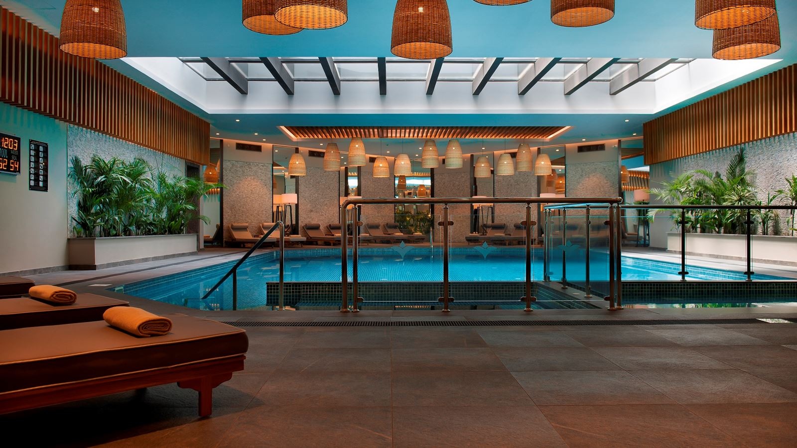 pools-indoor-pool