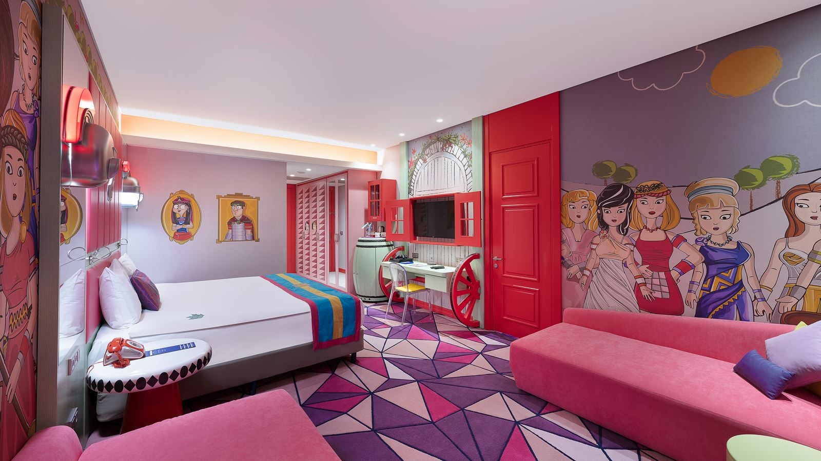 Cameră tematică Kingdom Hotel