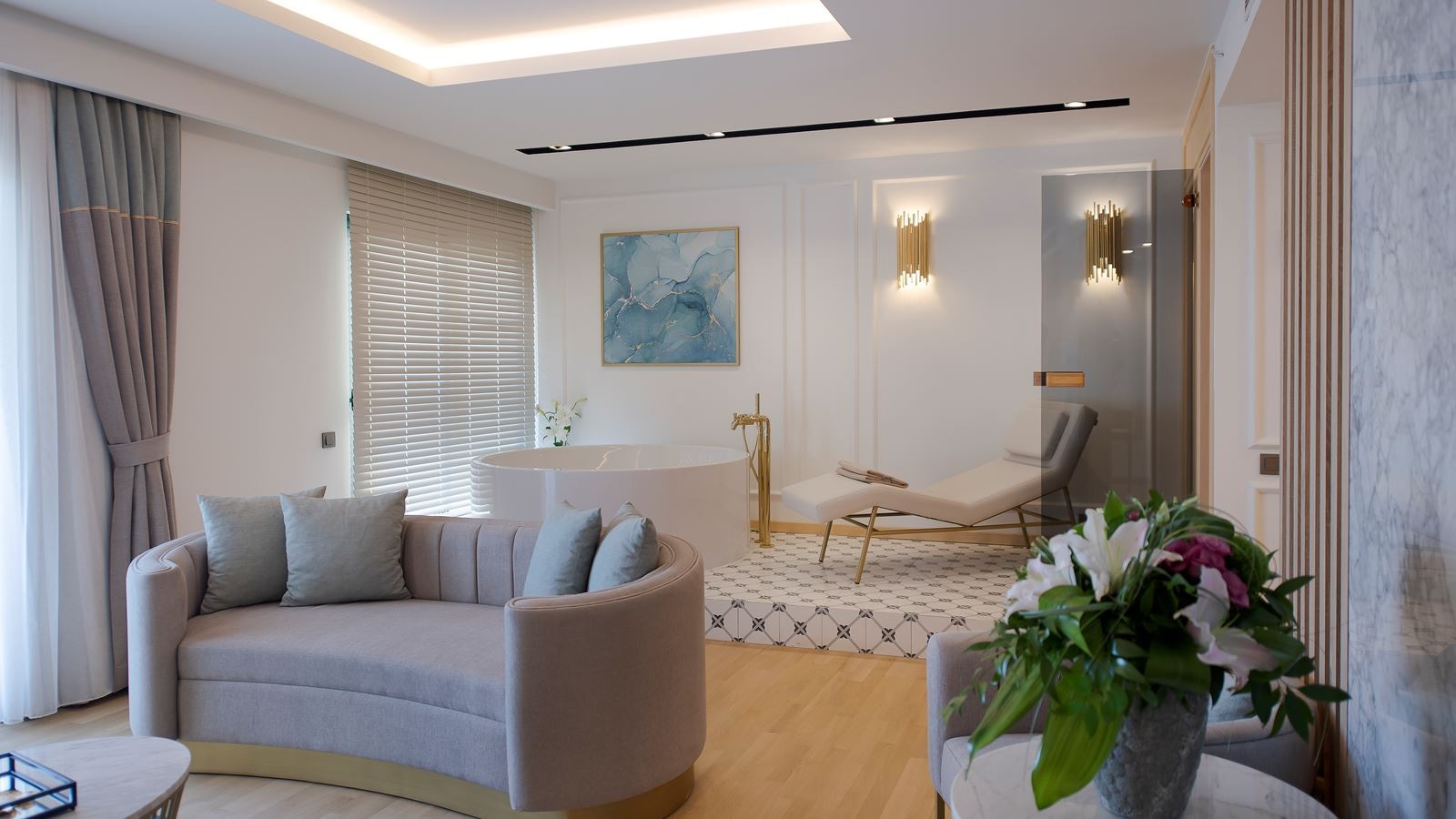 rooms-suite-with-sauna--jakuzzi