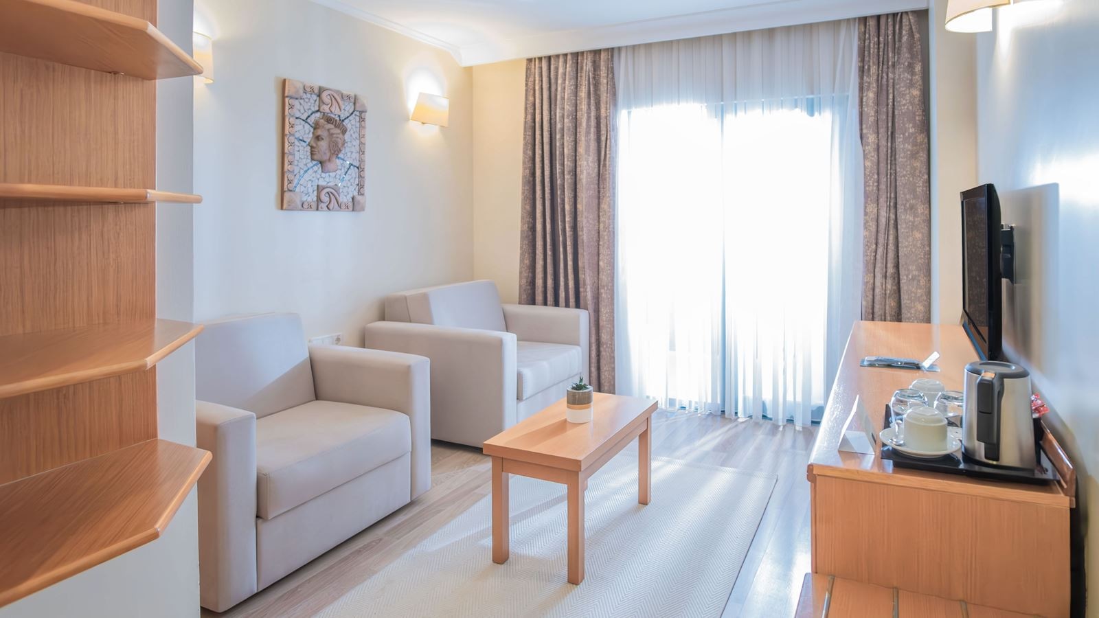 rooms-family-main-building