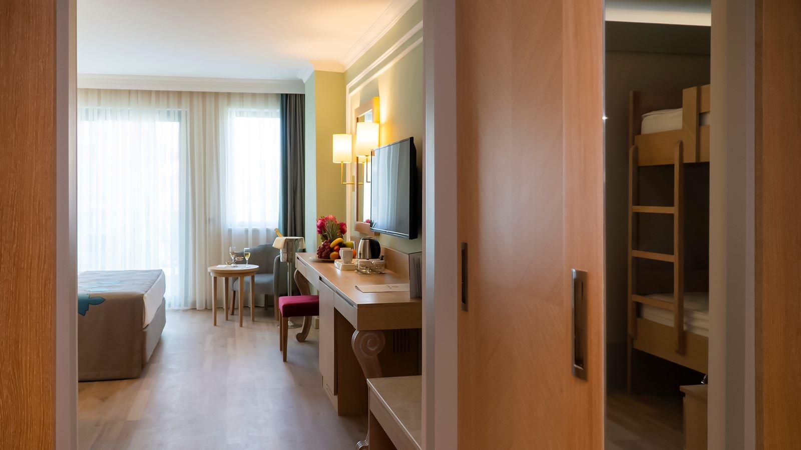 rooms-standard-room-land-view-with-bunk-bed