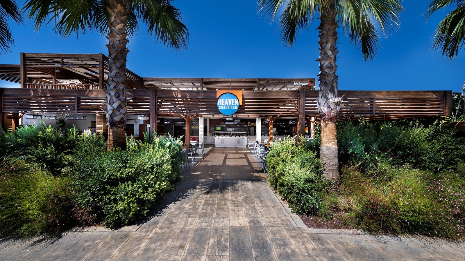 bars-heaven-pool-bar