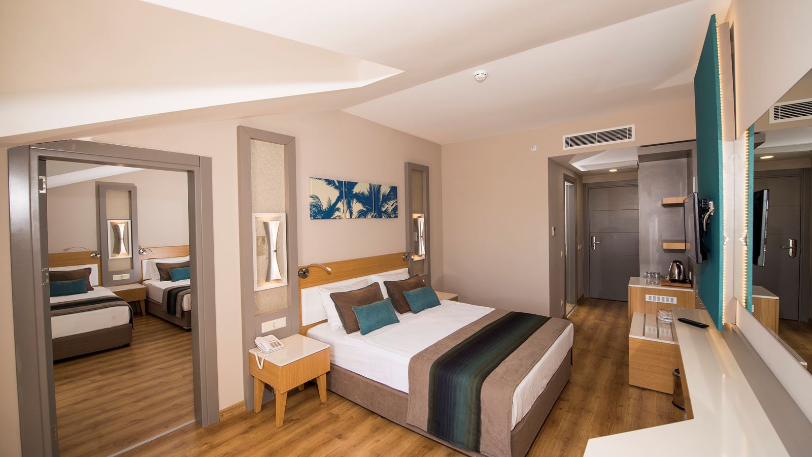 rooms-family-room-land-view