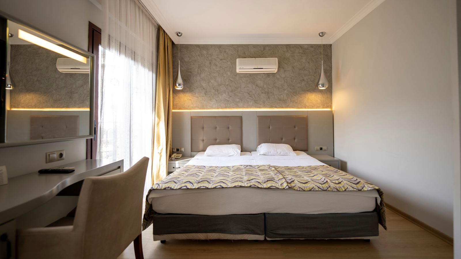 rooms-standrad-room-land-view