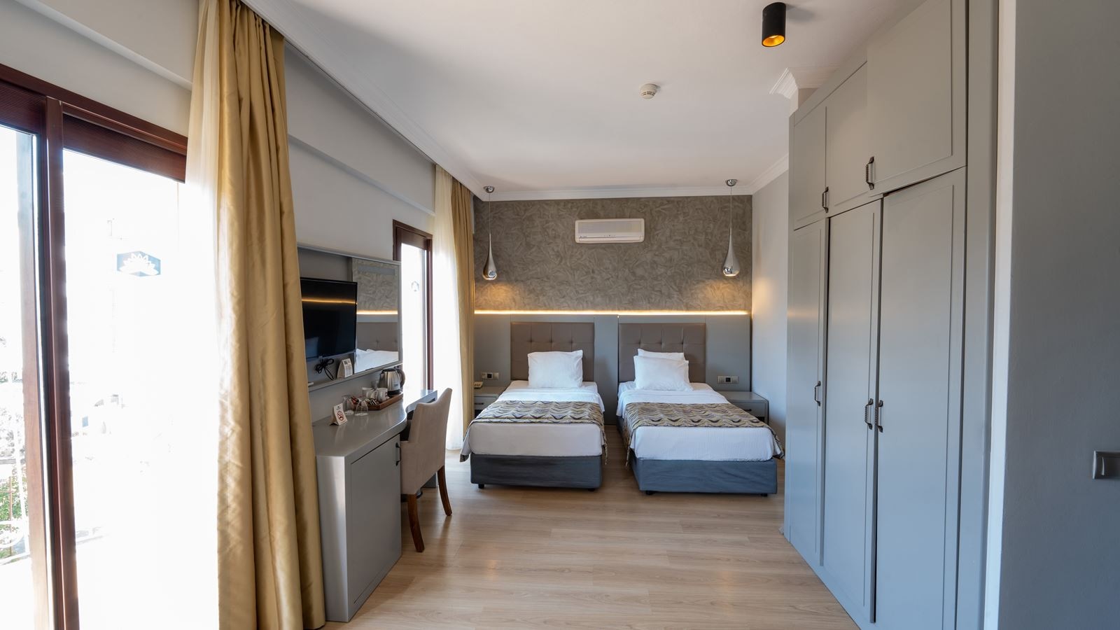 rooms-standrad-room-land-view