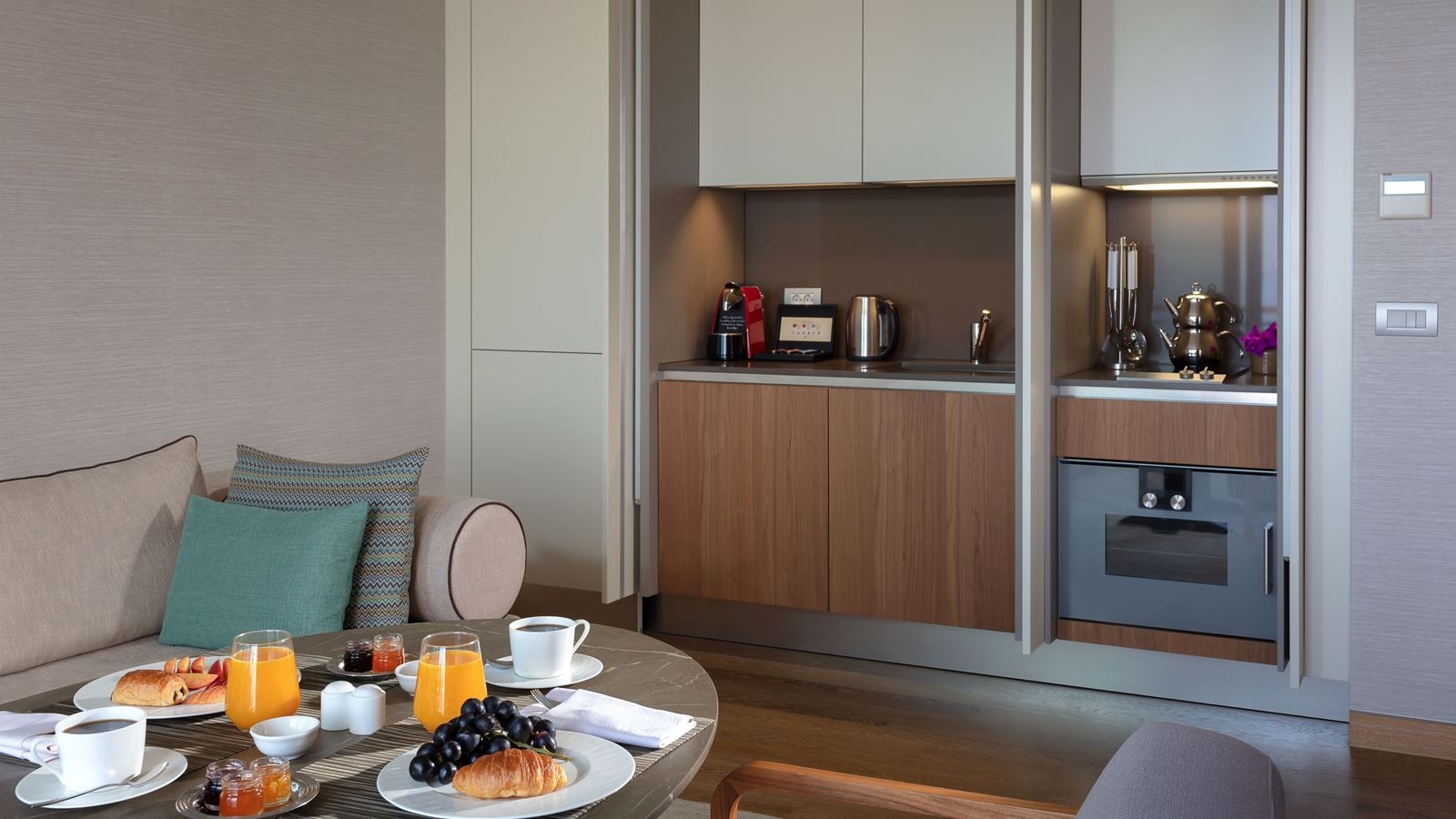 rooms-two-bedroom-sea-view-apartment