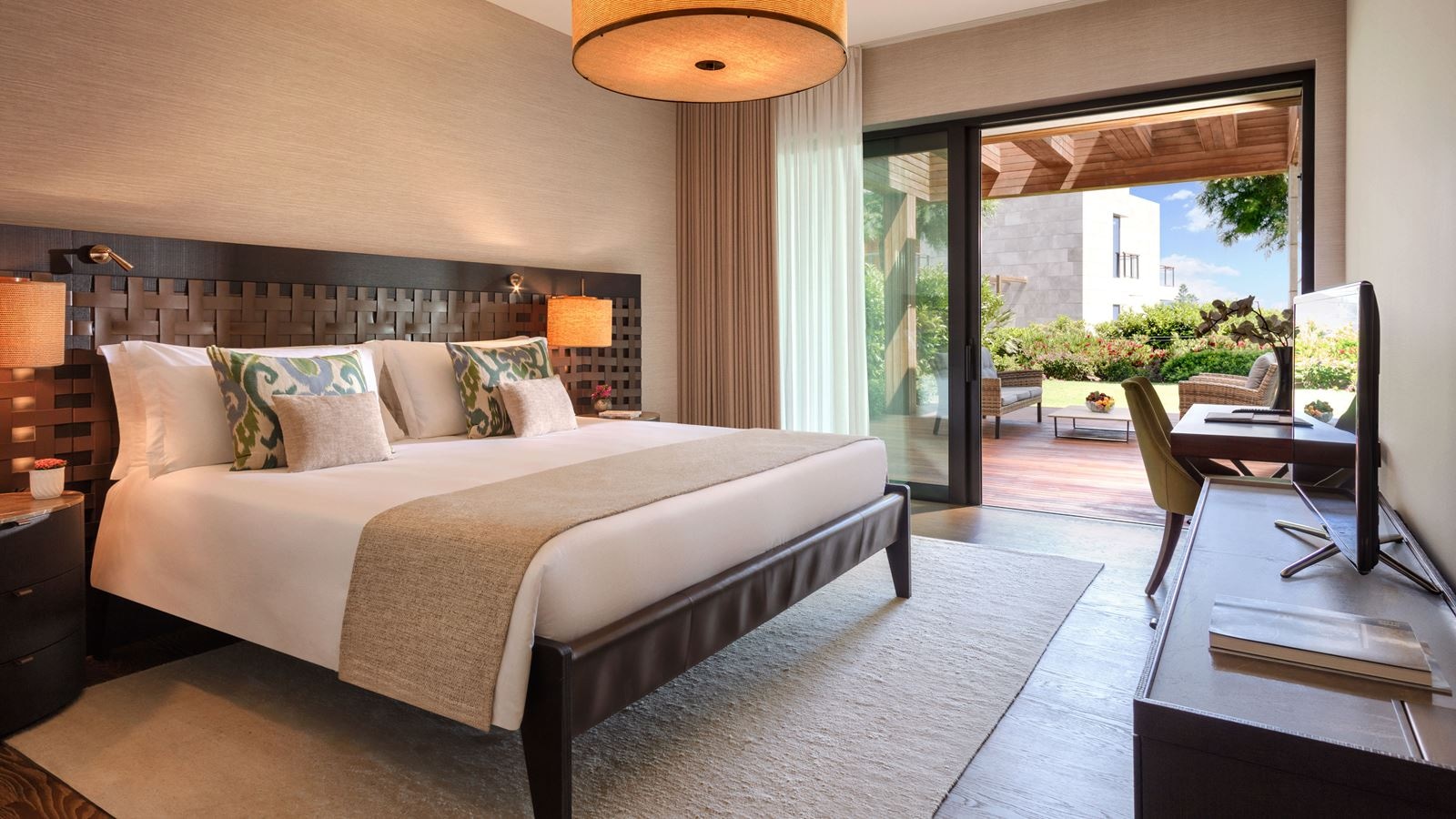 rooms-three-bedroom-residential-apartment