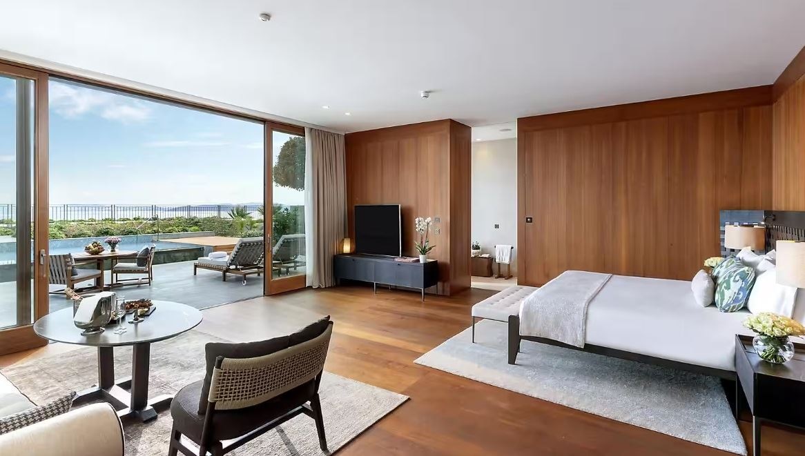 rooms-one-bedroom-villa-with-pool