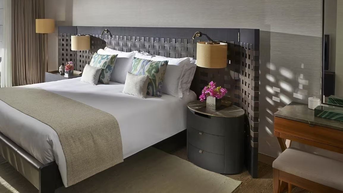 rooms-two-bedroom-apartment-with-pool