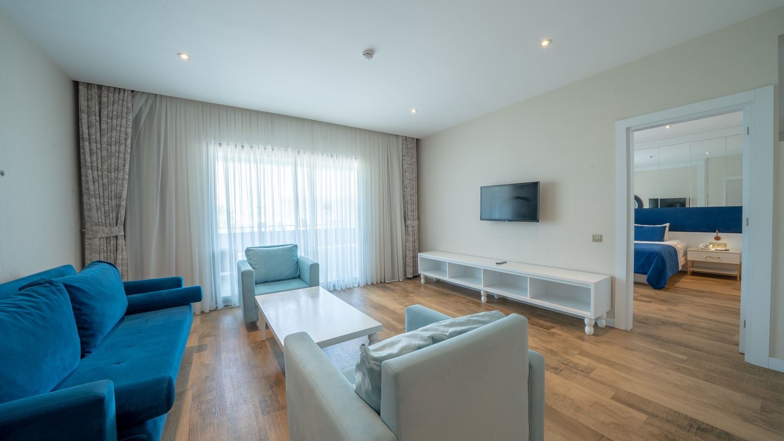 rooms-wonderland-pool-deluxe