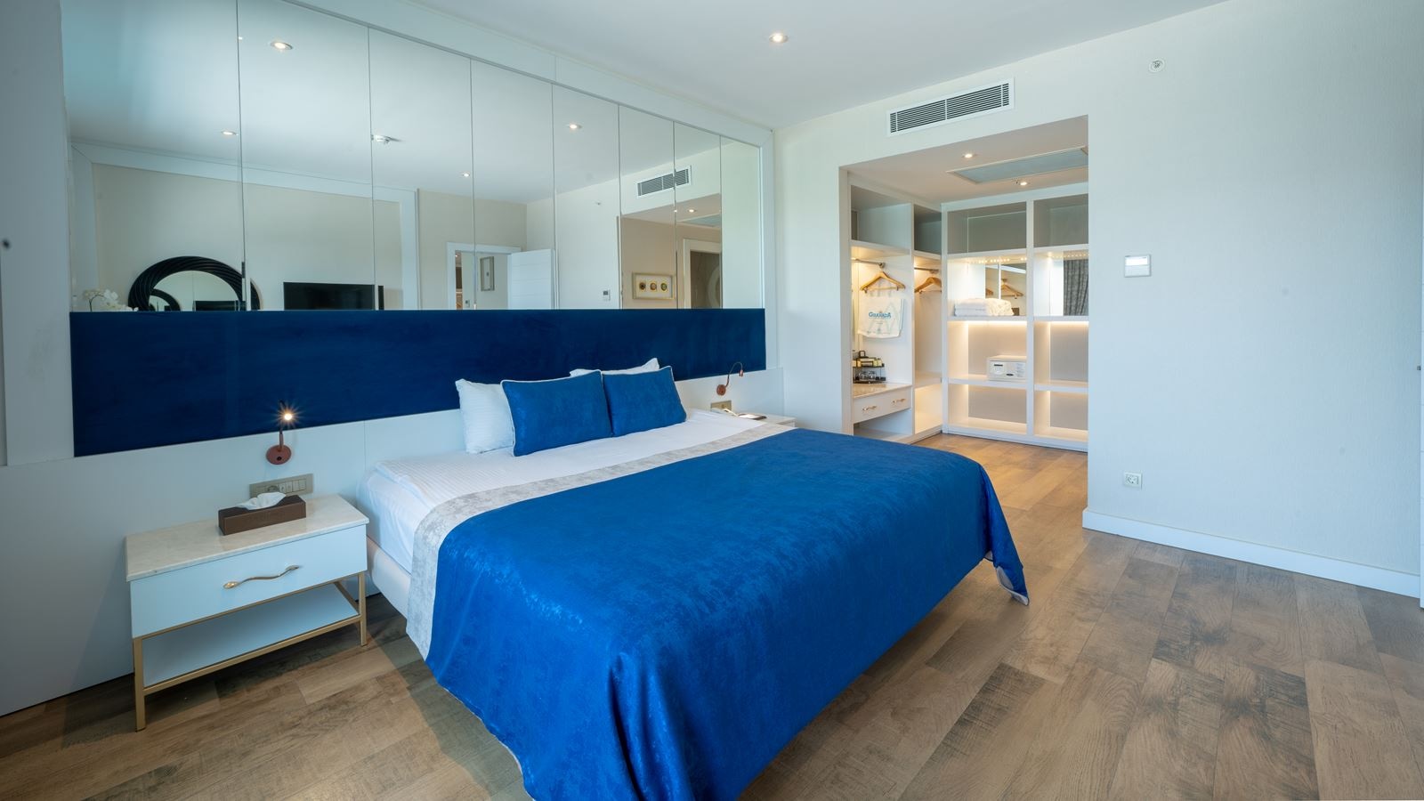 rooms-wonderland-pool-deluxe