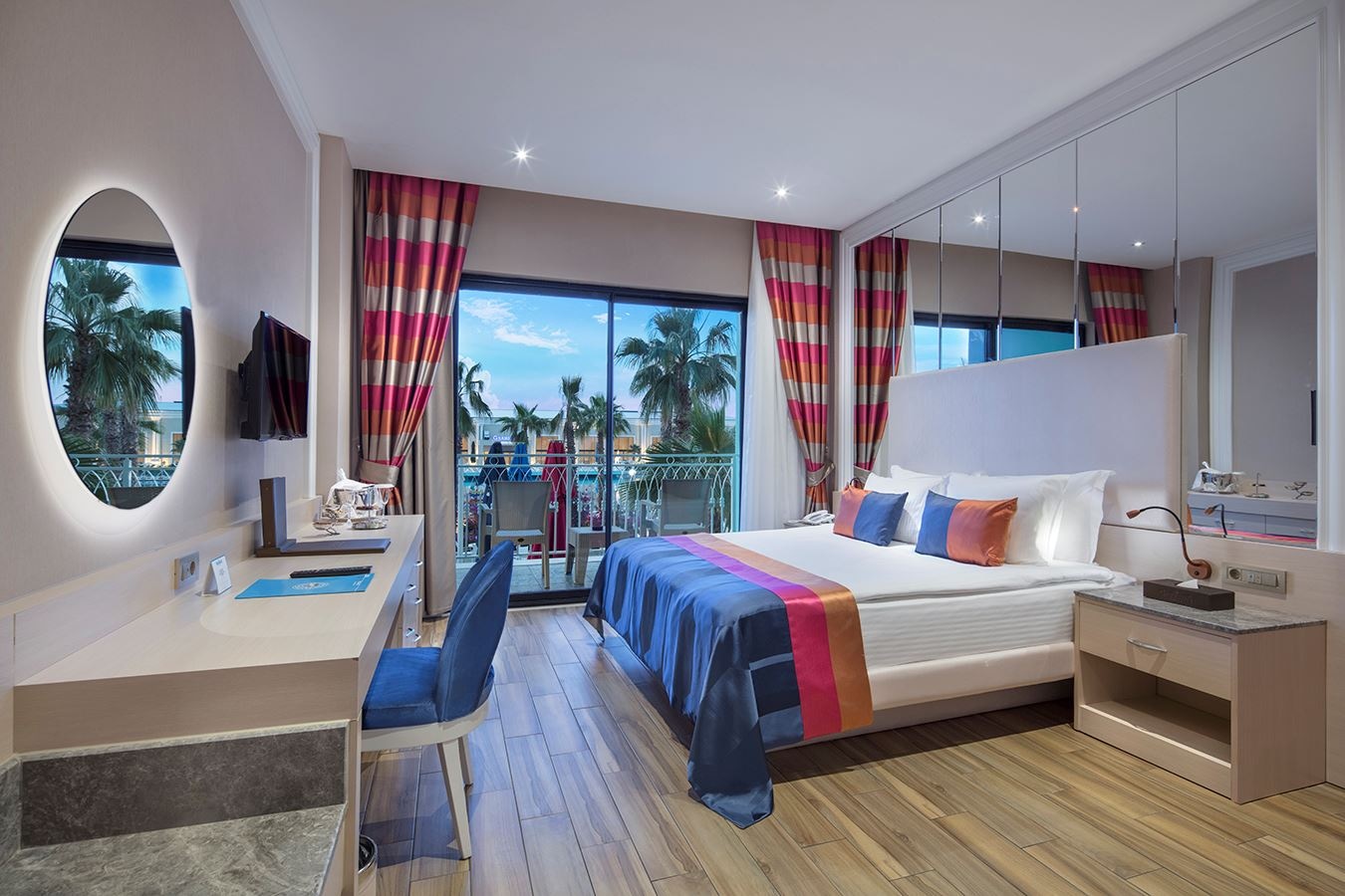 rooms-wonderland-standard-room-pool-view