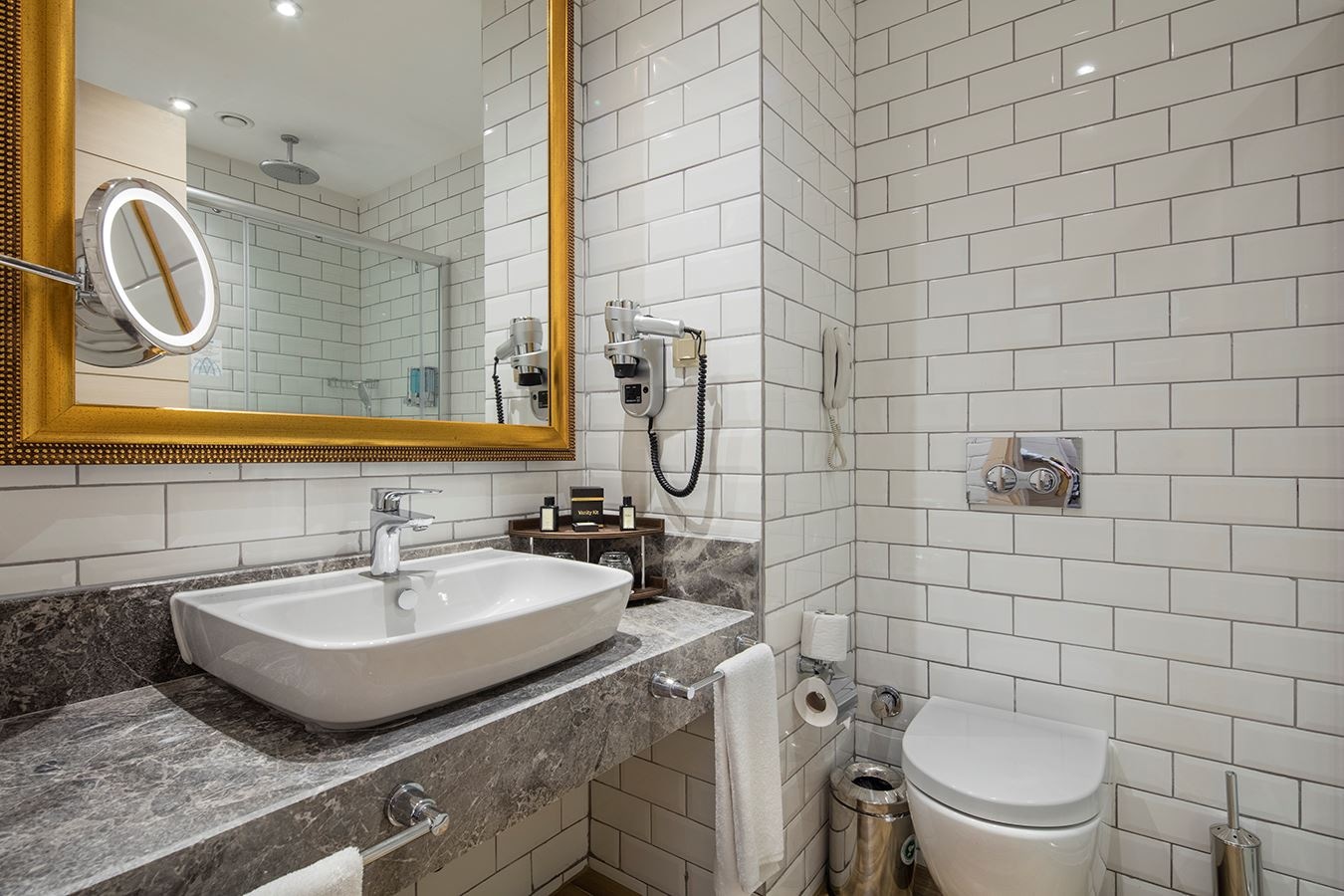 rooms-wonderland-standard-room-pool-view