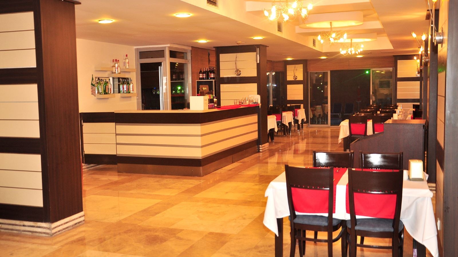 restaurants-main-restaurant