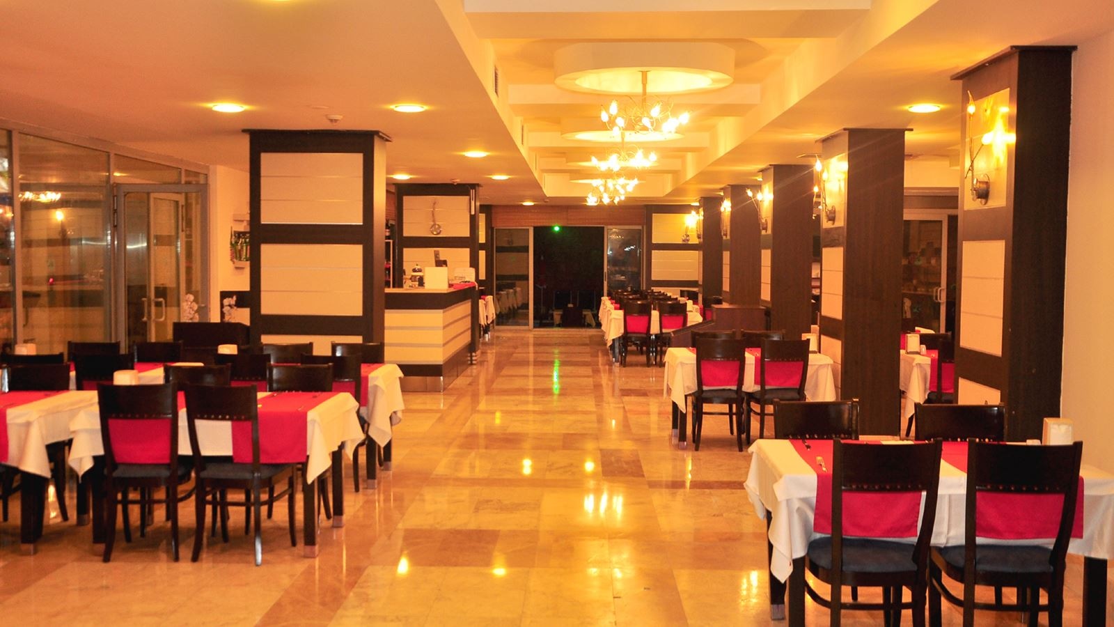 restaurants-main-restaurant