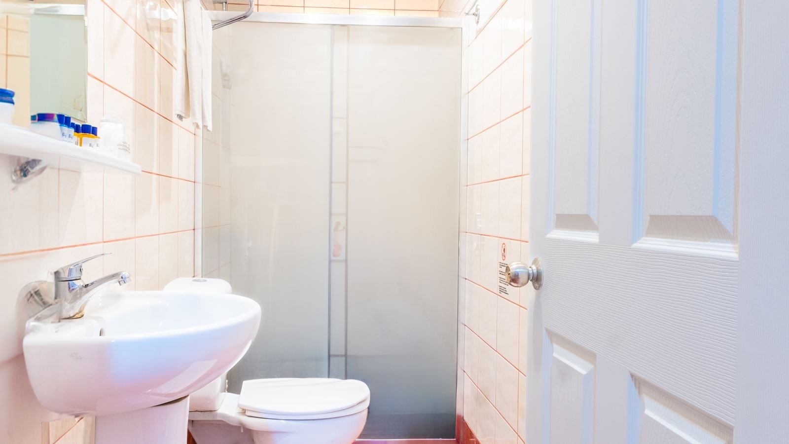 rooms-standard-room-with-balcony