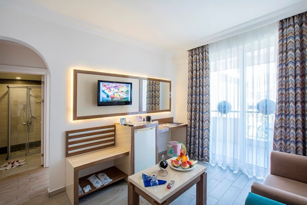 rooms-family-deluxe-room