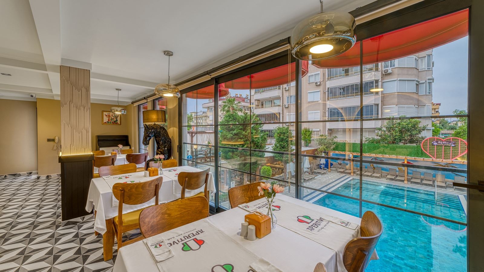 restaurants-pool-view-alacarte-restaurant