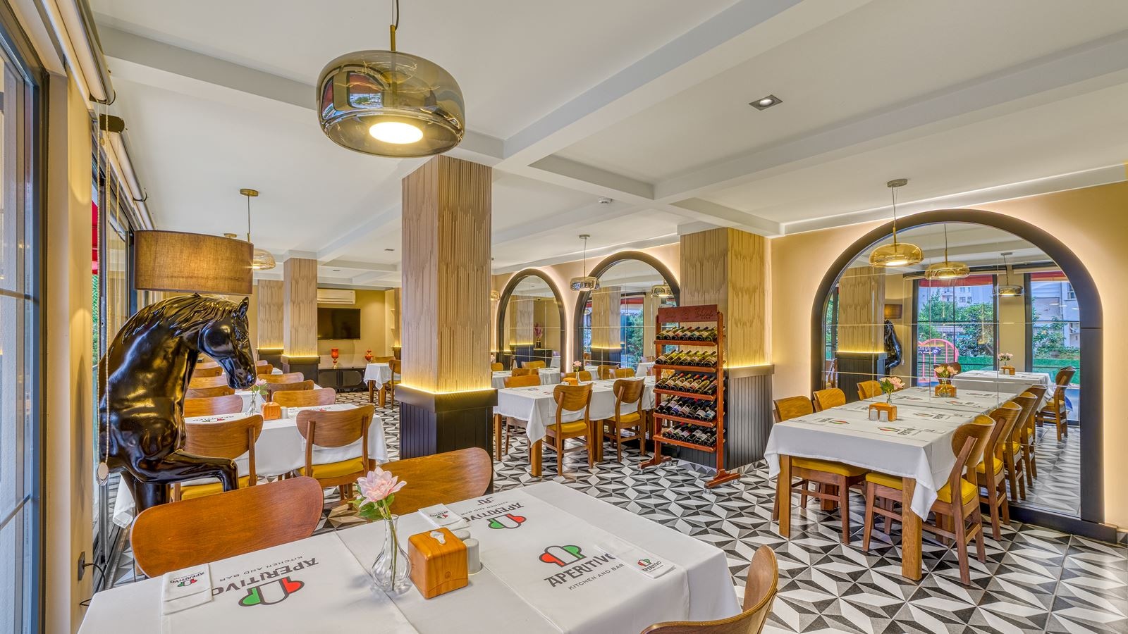 restaurants-pool-view-alacarte-restaurant