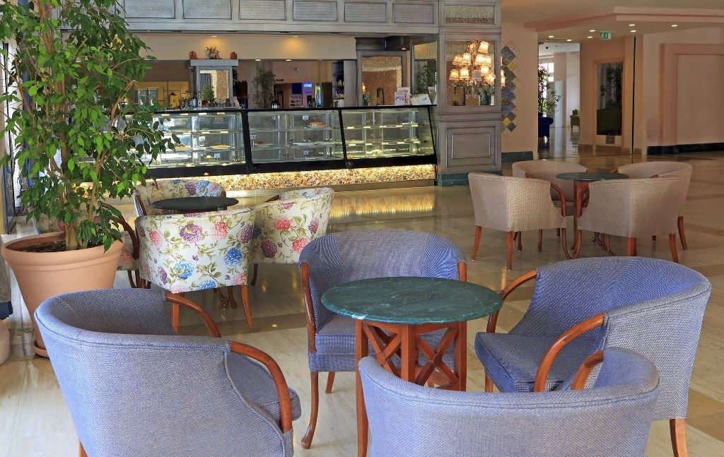 restaurants-lobby-bar
