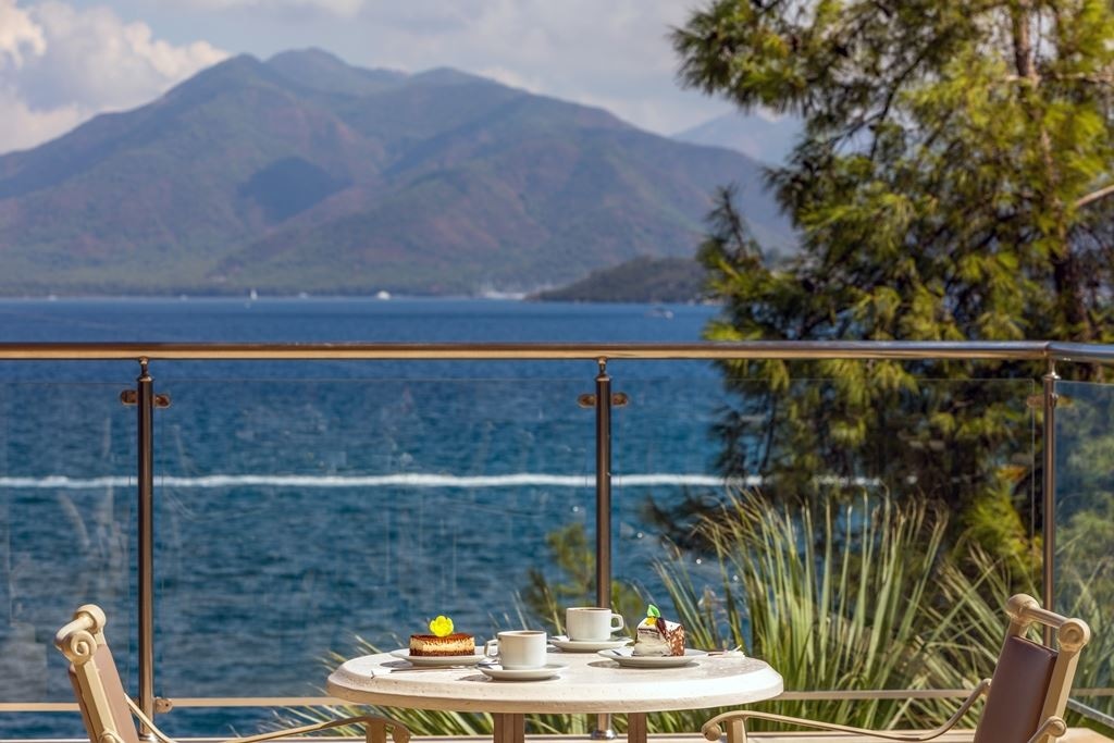 restaurants-lobby-bar