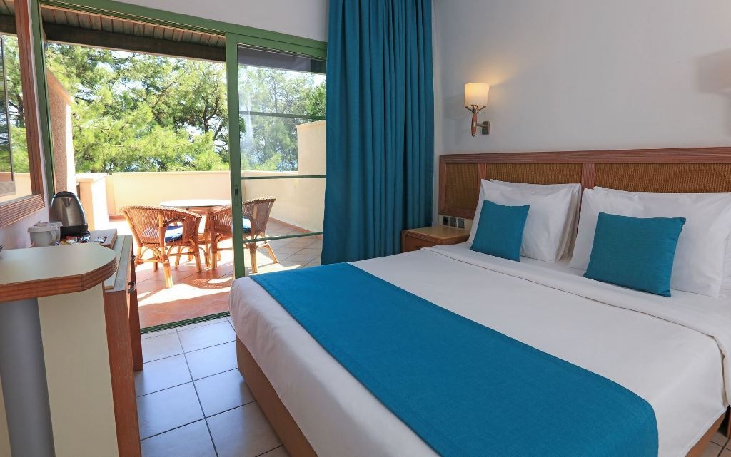 rooms-standard-bungalow-room-garden-view