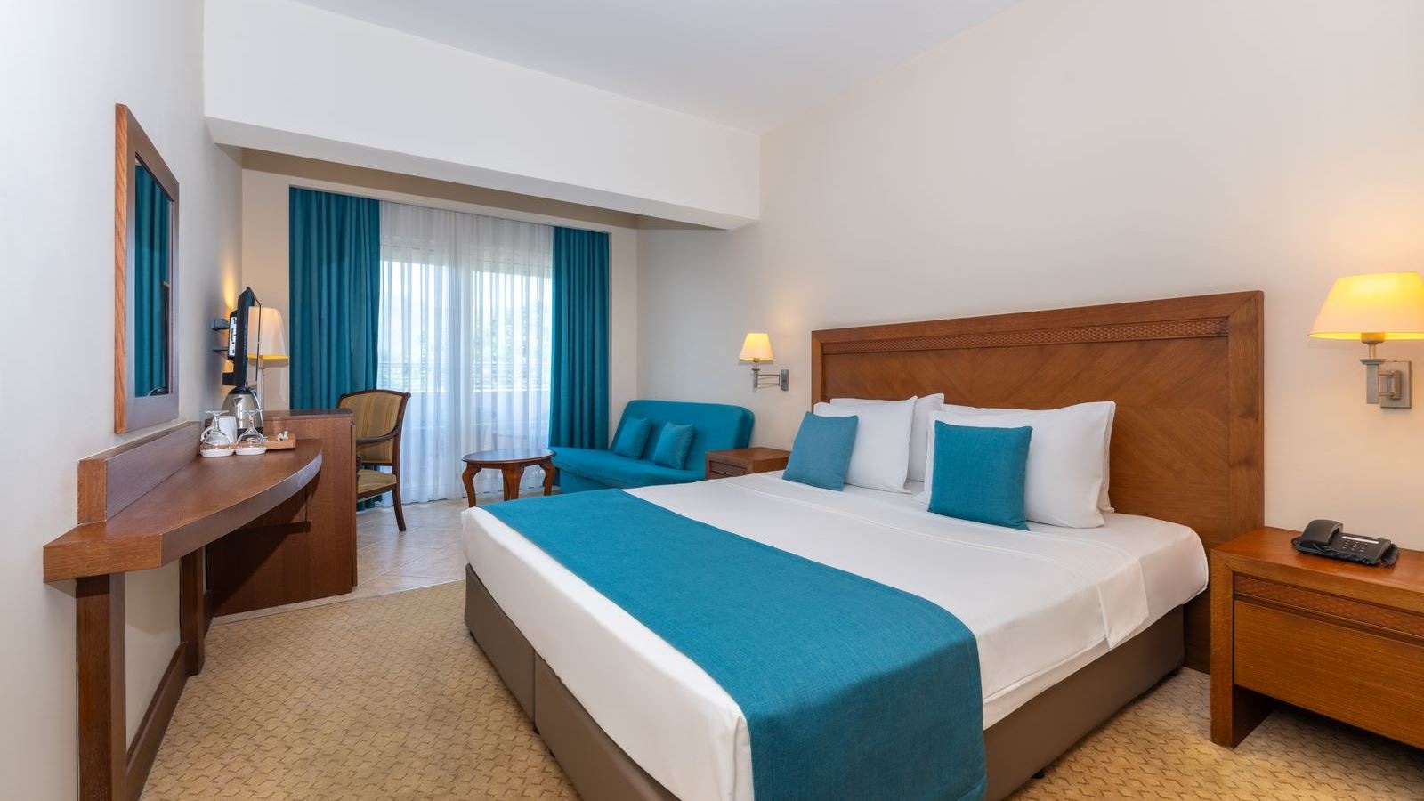 rooms-superior-room-side-sea-view