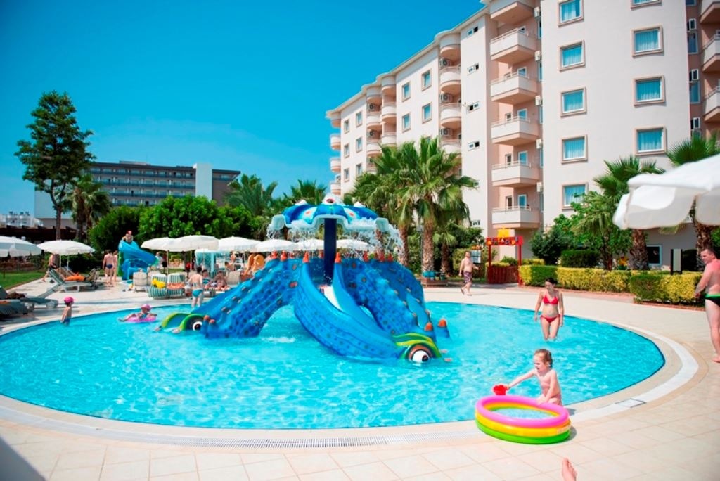 pools-outdoor--indoor-childrens-pool