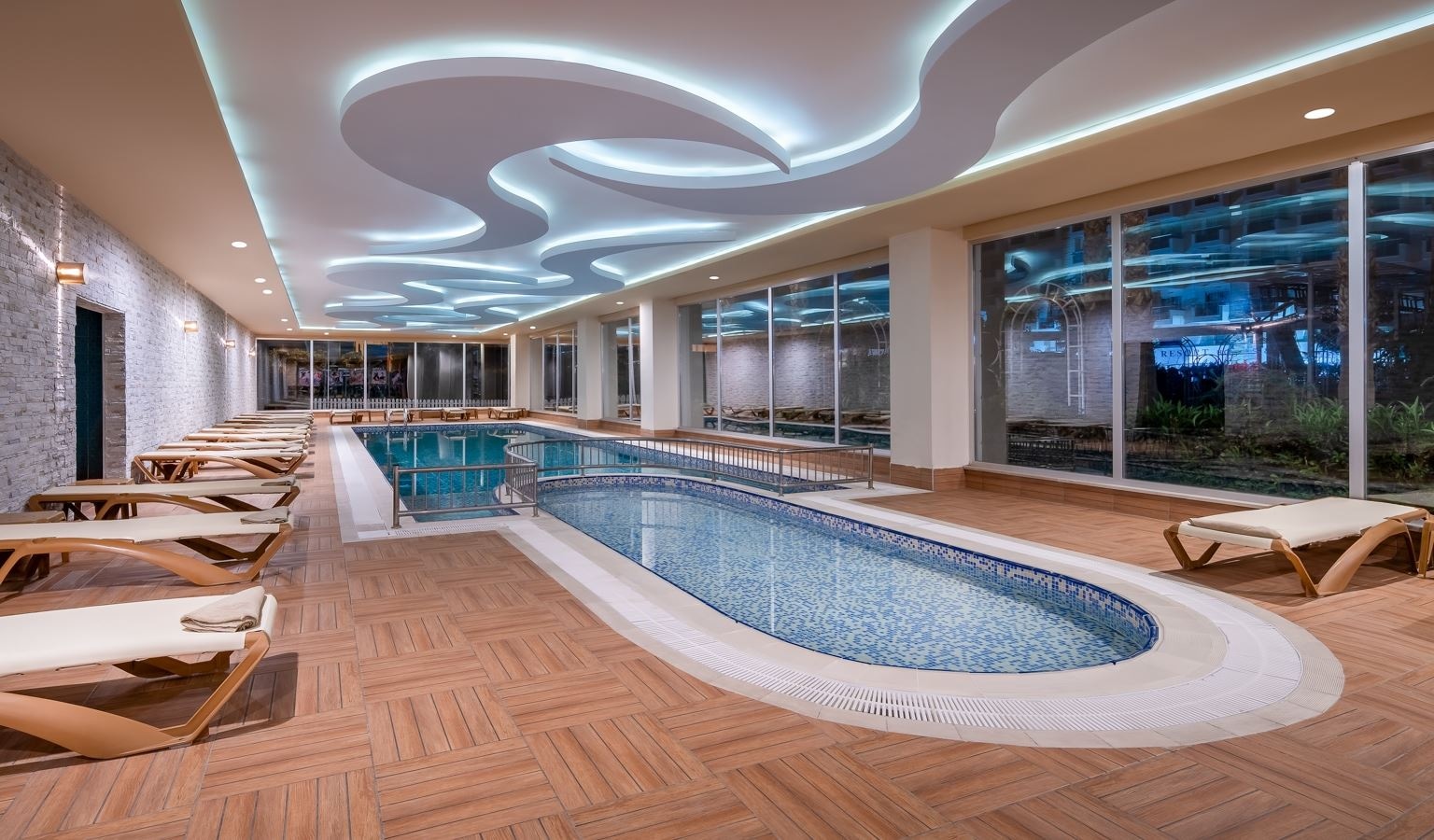 pools-indoor-pool