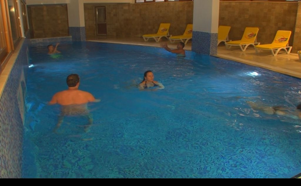 pools-indoor-pool