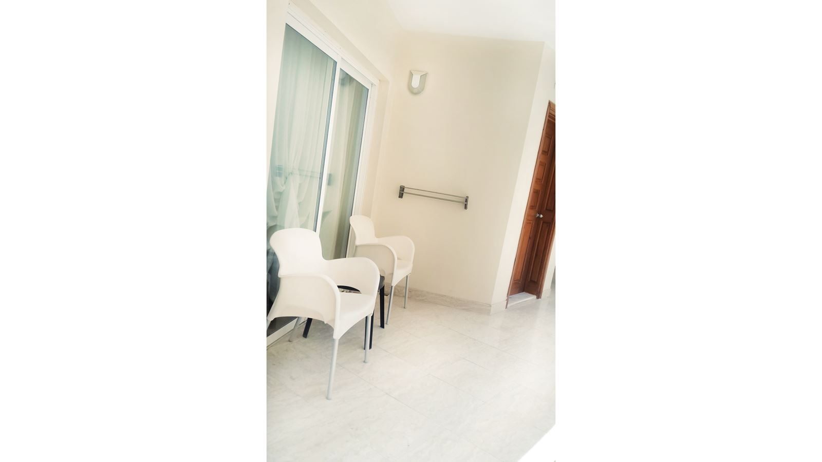 rooms-economy-room-only-for-european-market