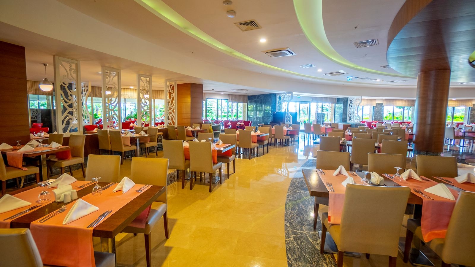 restaurants-main-restaurant