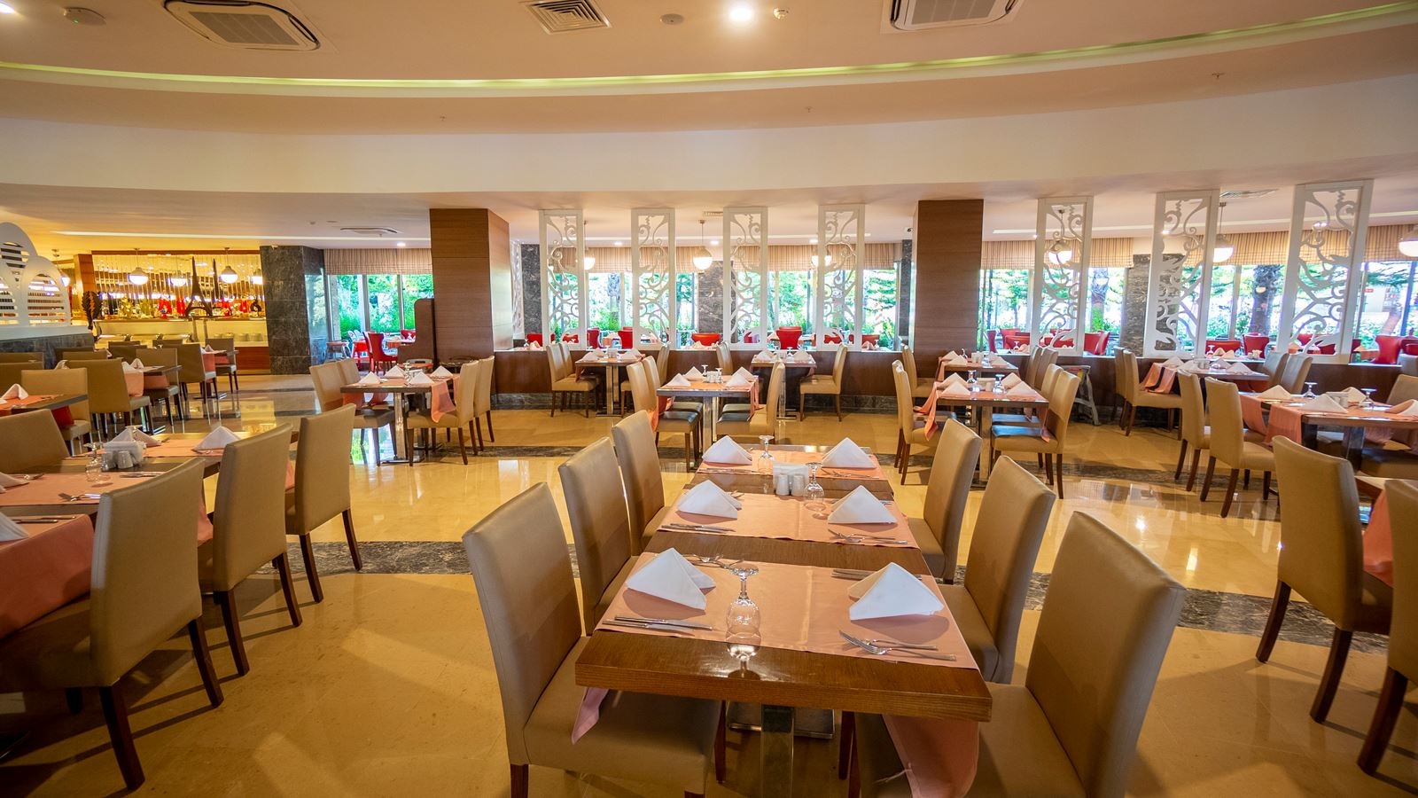 restaurants-main-restaurant