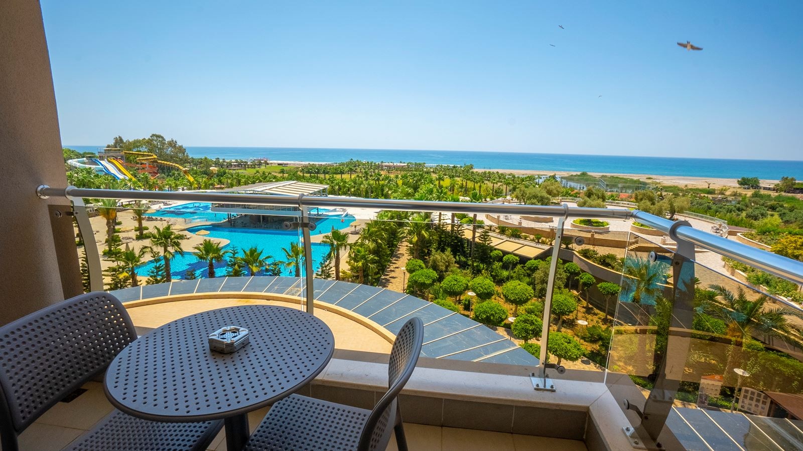 rooms-standard-room-sea-view-with-balcony