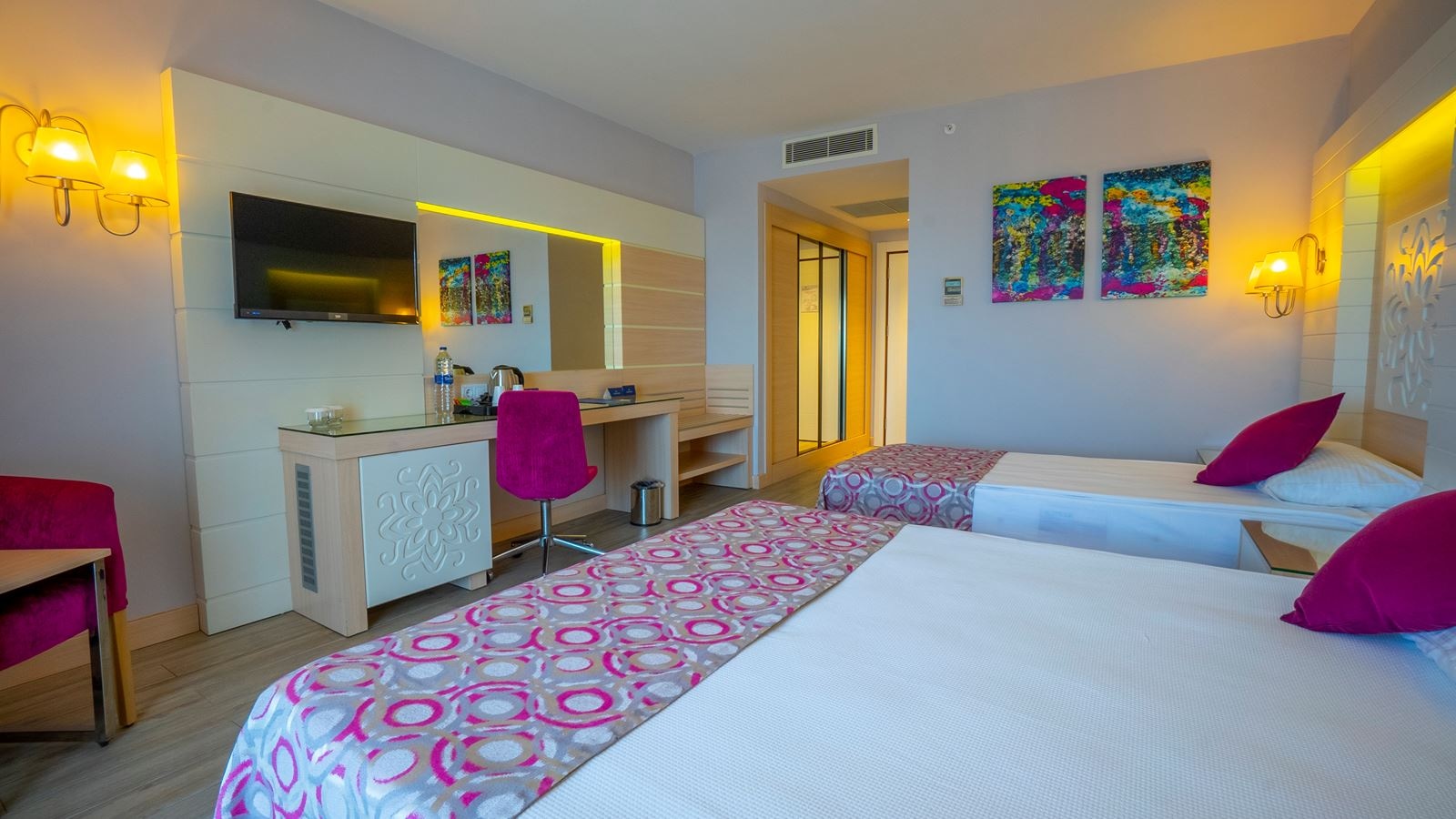 rooms-standard-room-land-view-with-balcony