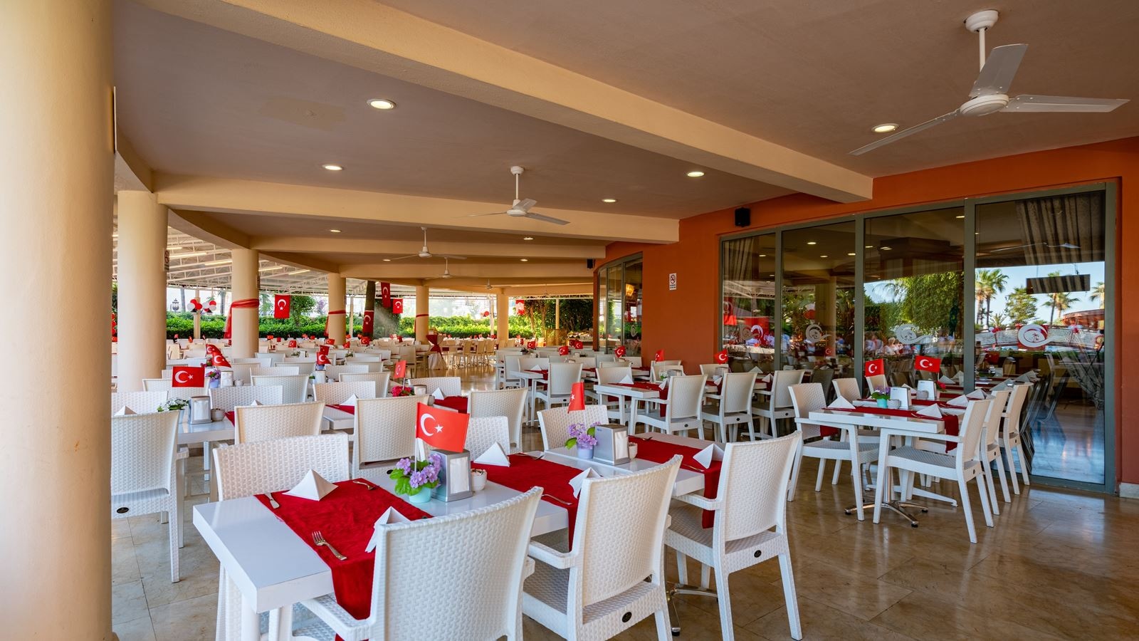 restaurants-main-restaurant