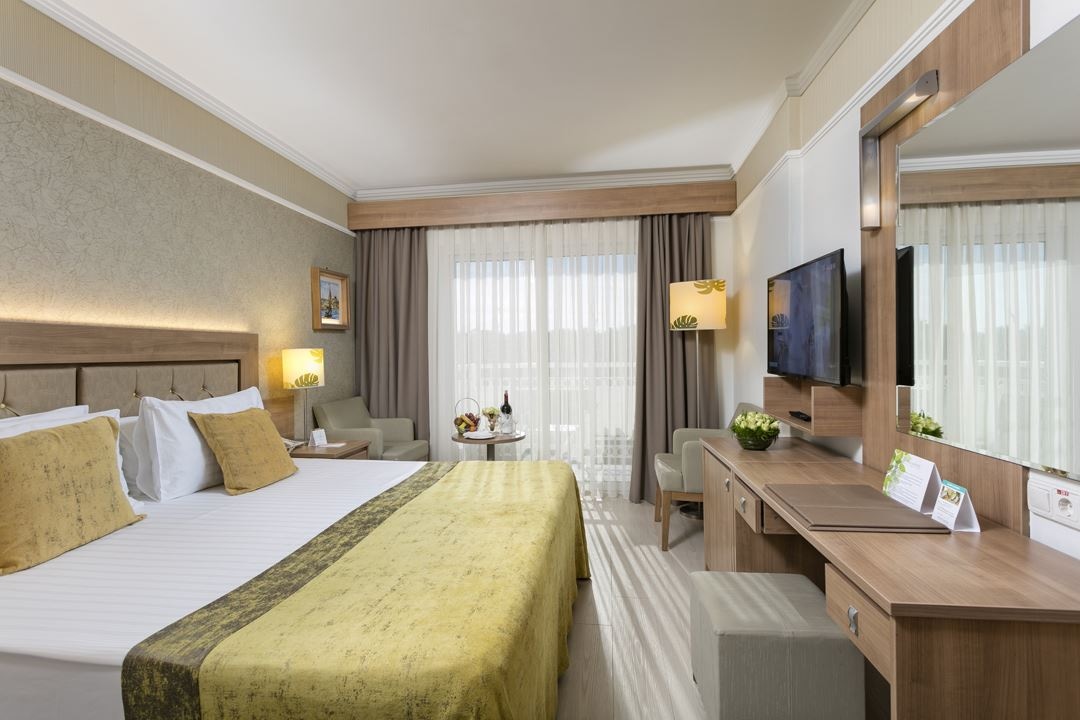 rooms-family-room