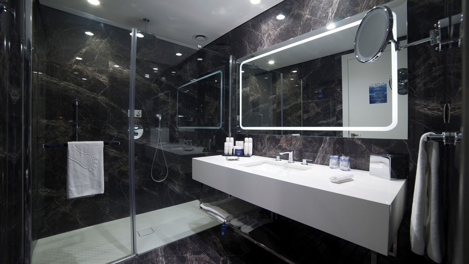 rooms-executive-room