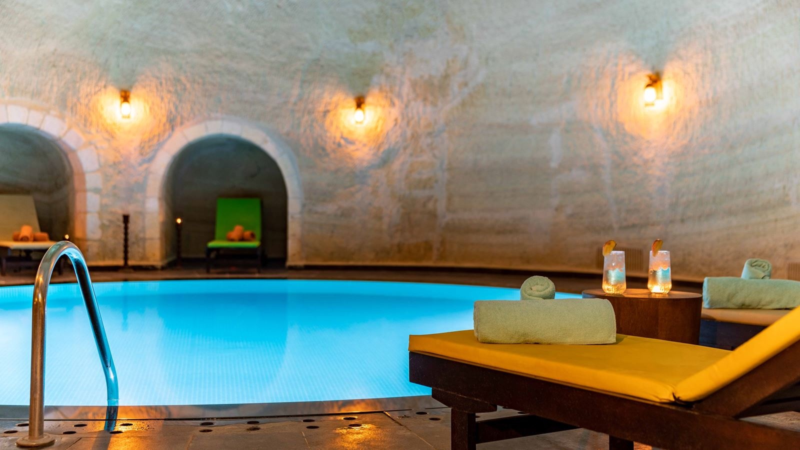 pools-indoor-pool